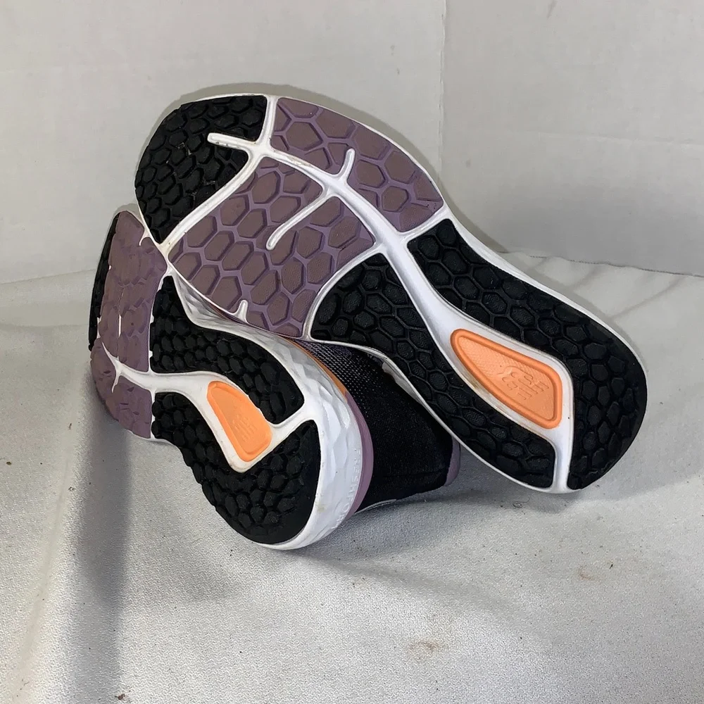 New Balance Women's 680 V7 Purple/Orange Running Shoes